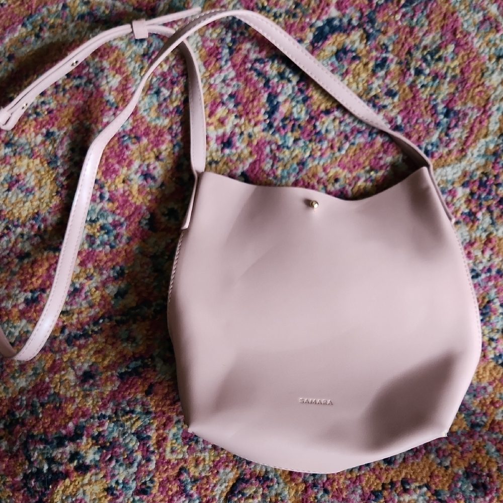 Samara bucket cross body bag vegan leather Peony pink